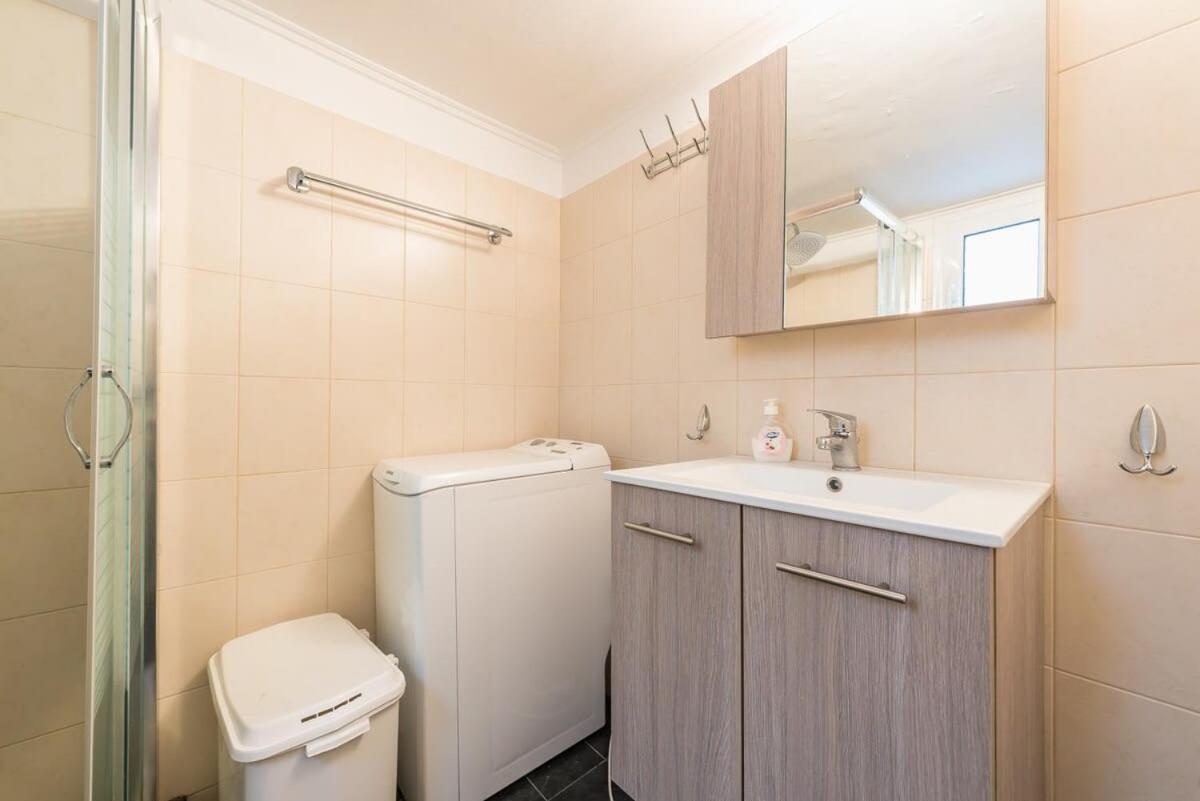 Topfloor Central Apt With Urban Views,3' To Metro Atene Esterno foto